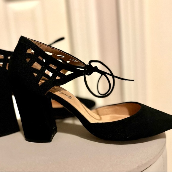 Free People Black Suade Pumps - Picture 5 of 7
